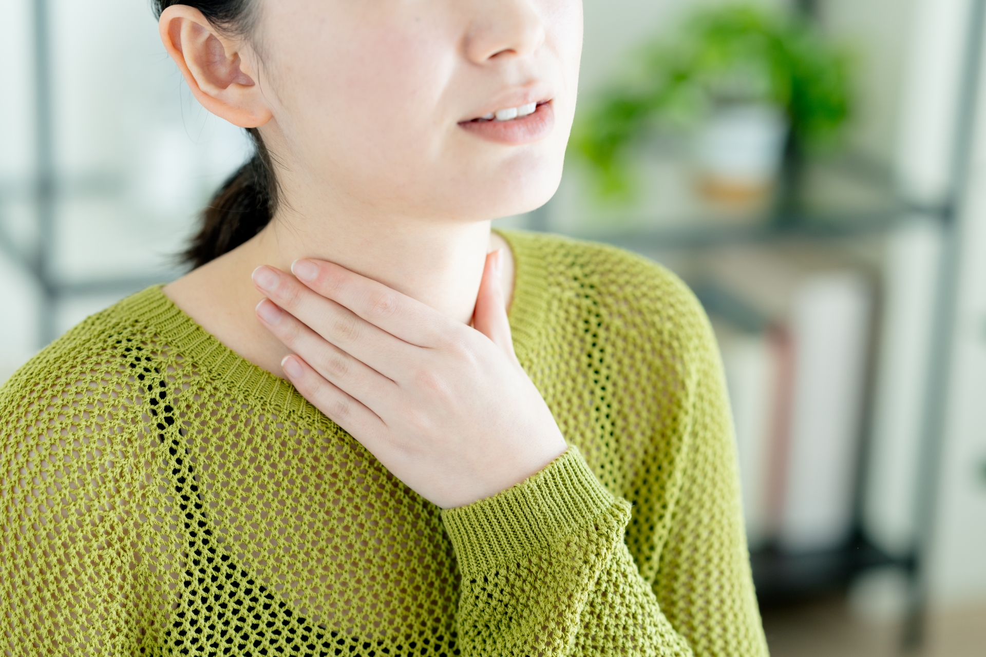 喉が詰まったと感じる…もしかして病気のサインかもしれません